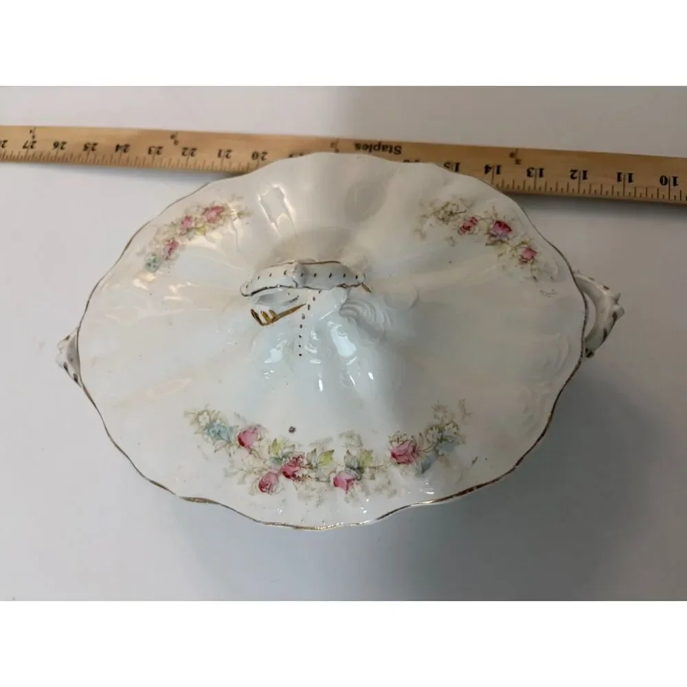 Vtg Homer Laughlin Virginia Rose Covered vegetable dish